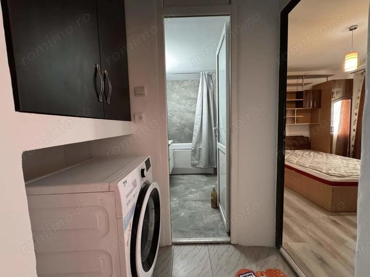 Apartament cu 3 camere decomandat, mobilat în Steaua