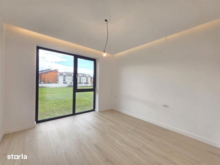Casă cu 4 camere cu Teren 335 Mp în Primăverii