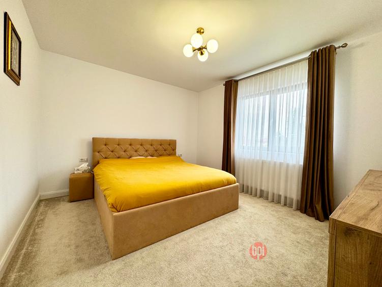 Casă individuală cu 9 camere cu Canalizare în Fălticeni