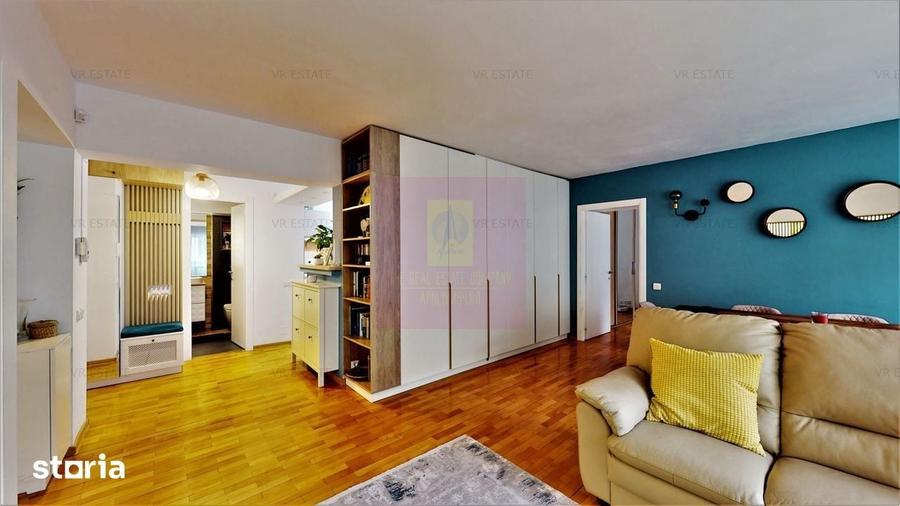 Apartament cu 3 camere în Romană