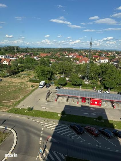 Apartament cu 3 camere în Micro 17