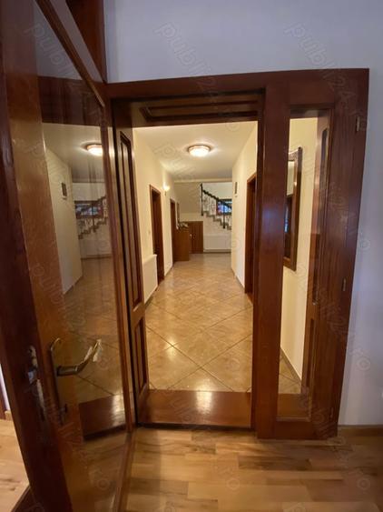 Casă cu 5 camere cu Teren 750 Mp în Giroc
