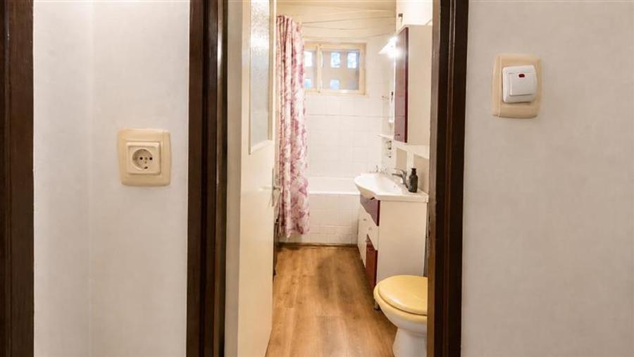 Apartament cu 2 camere semidecomandat în Astra