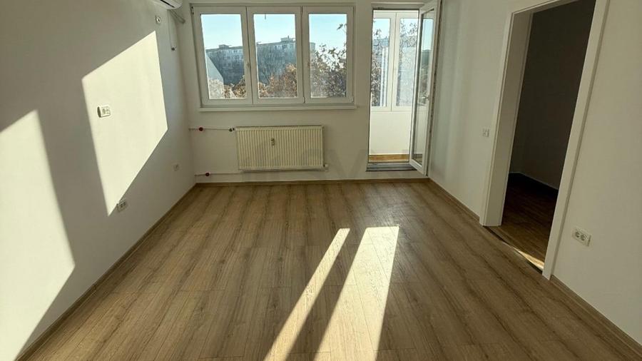 Apartament cu 2 camere semidecomandat în 1 Mai