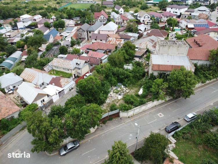 Teren de 2800 mp, în Central