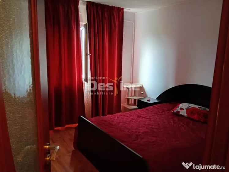 Apartament decomandat 3 camere, cartier Rovine - 2