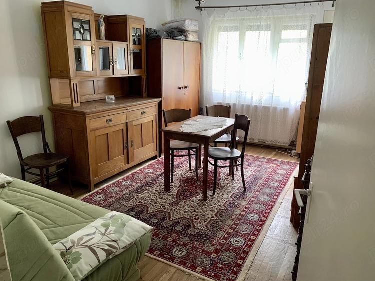 Garsonieră decomandată în Astra