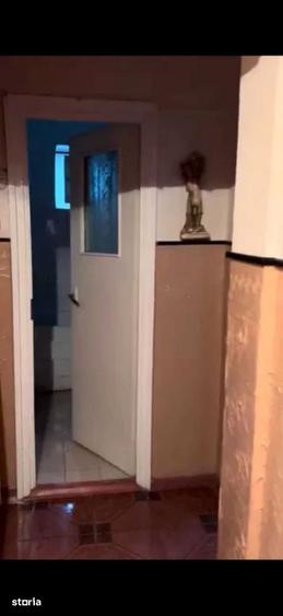 Apartament cu 2 camere decomandat în Micro 17
