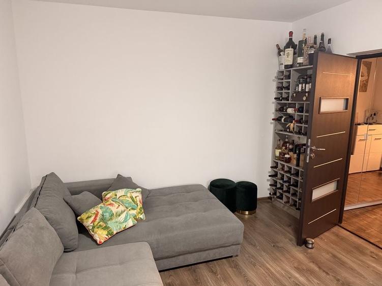 Apartament cu 2 camere decomandat în Colentina