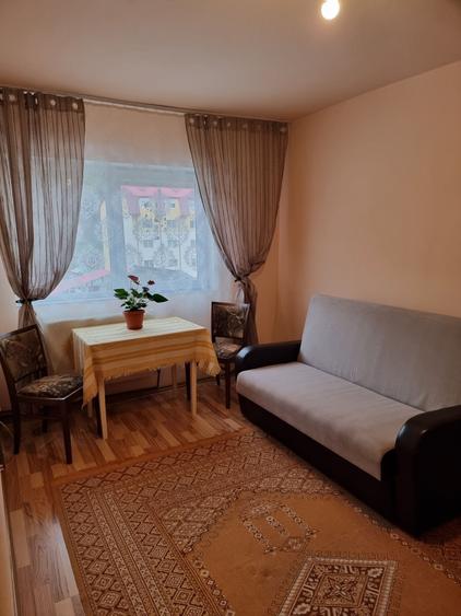 Apartament cu 2 camere semidecomandat în Nădrag