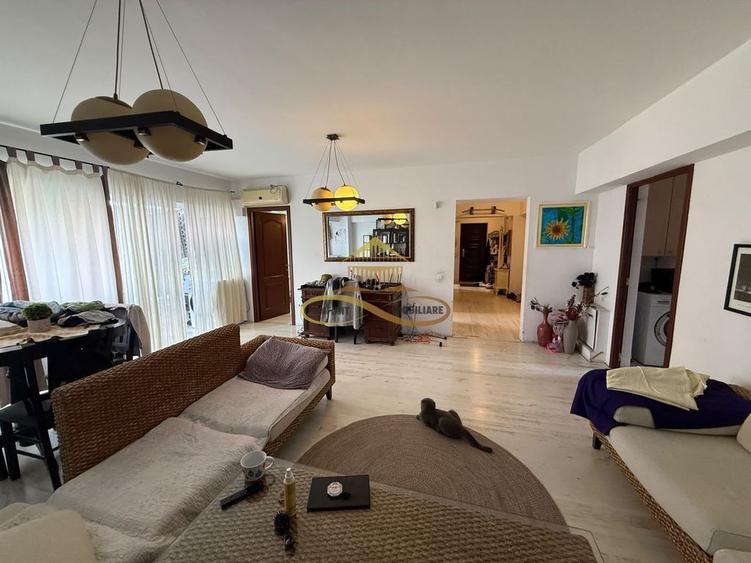 Apartament cu 4 camere decomandat în 9 Mai
