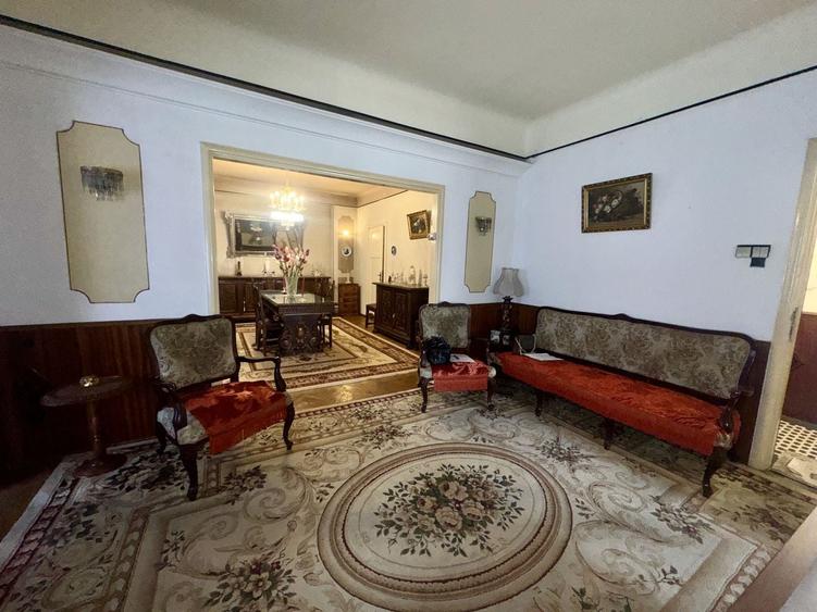 Apartament cu 4 camere circular, mobilat în Universitate