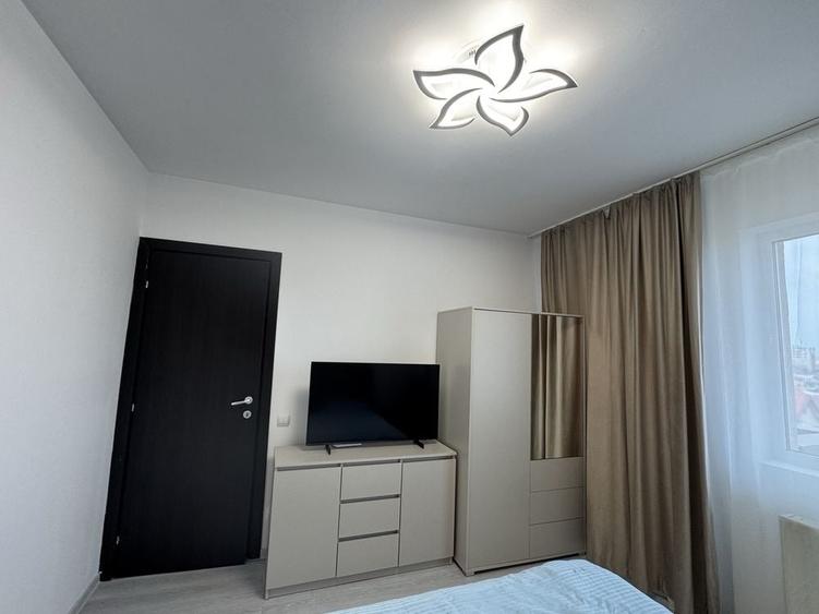 Apartament cu 2 camere semidecomandat în Rahova