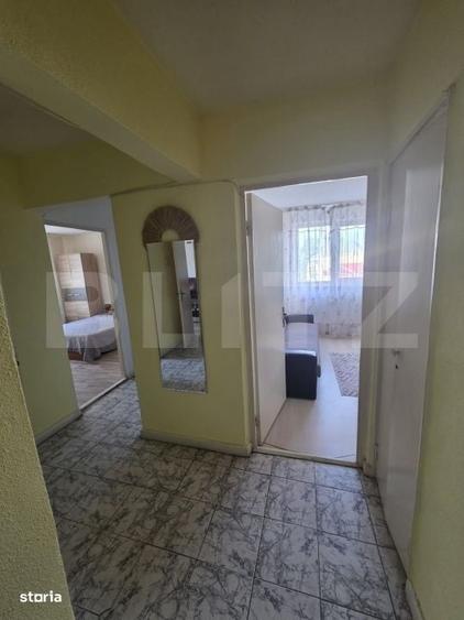 Apartament cu 3 camere decomandat în Piața Centrală