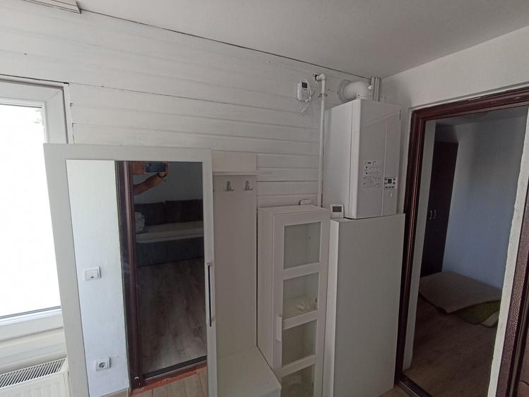 Casă cu 3 camere cu Teren 250 Mp în Central