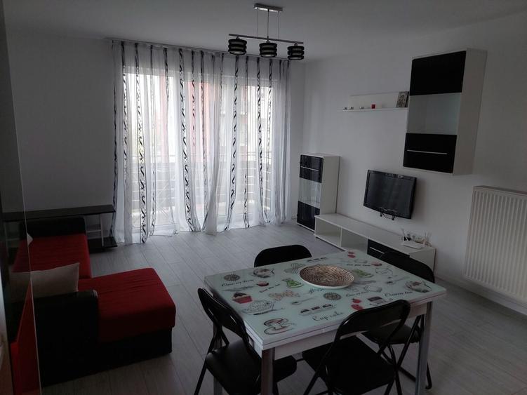 Apartament cu 3 camere decomandat, mobilat în Avantgarden