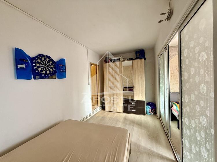 Apartament cu 2 camere nedecomandat, mobilat în Lunei