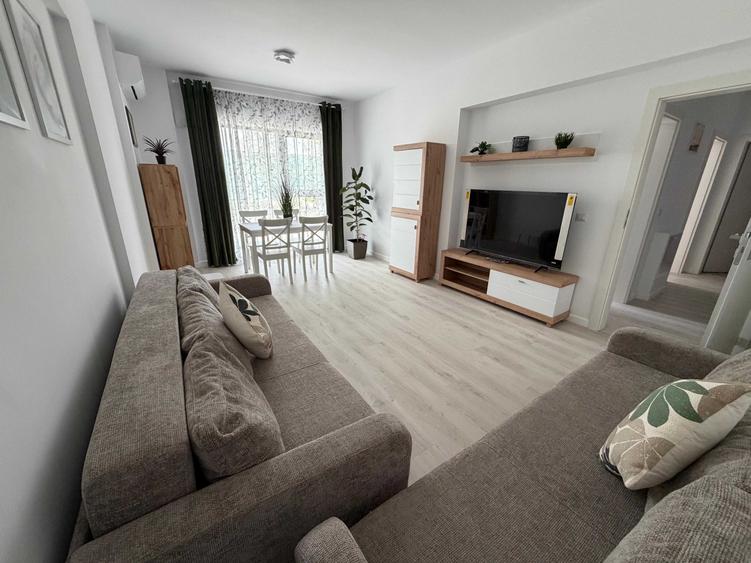 Apartament cu 2 camere decomandat în Exterior Vest