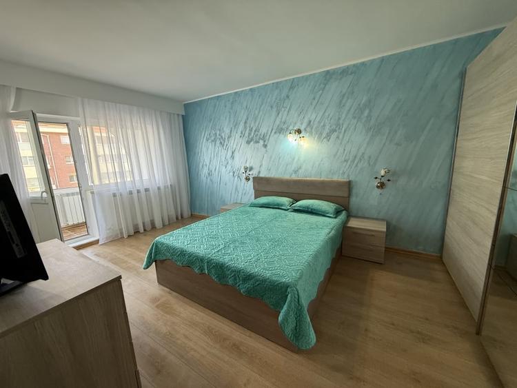 Apartament cu 2 camere decomandat, mobilat în Ultracentral