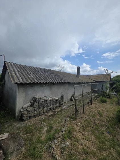 Casă cu 3 camere cu Teren 1243 Mp în Istria
