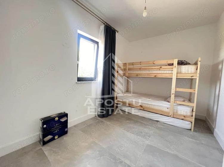Casă cu 5 camere în Ghiroda