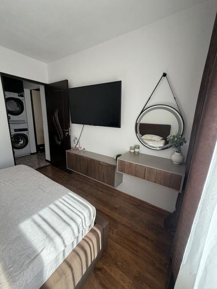 Apartament cu 2 camere decomandat în Broșteni
