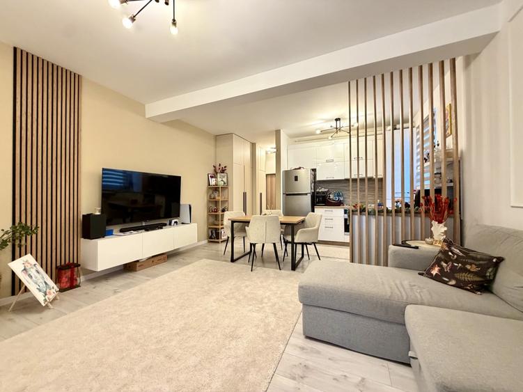 Apartament cu 3 camere semidecomandat, mobilat în Dumbrăvița