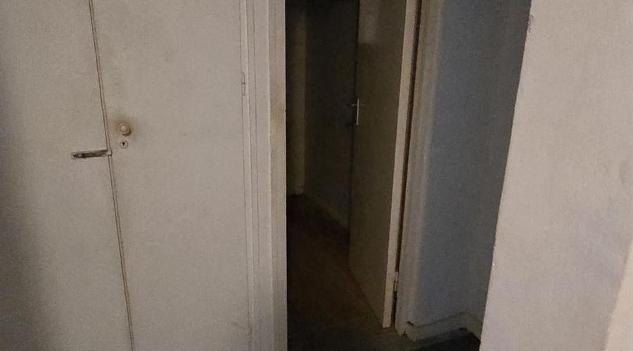 Apartament cu 3 camere semidecomandat în Pantelimon