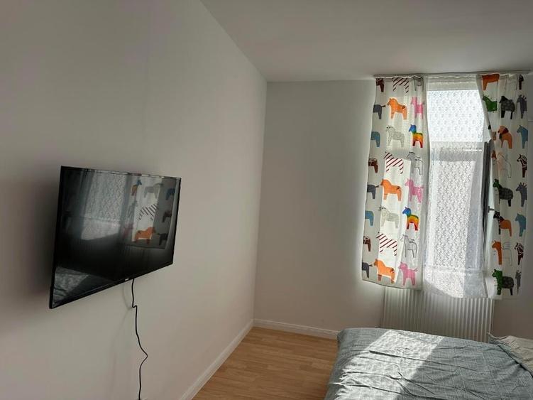 Apartament cu 10 camere semidecomandat în Calea Victoriei