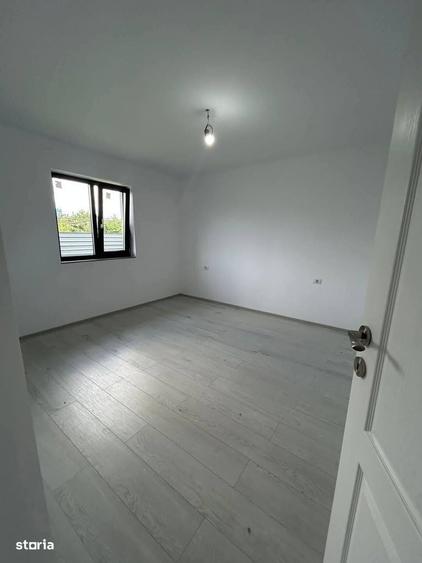 Casă cu 4 camere cu Teren 700 Mp în Central