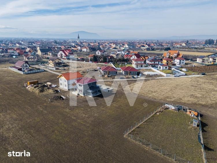 Teren intravilan 585mp Sanpetru, panorama Lempes si padure, Comision 0 - 10