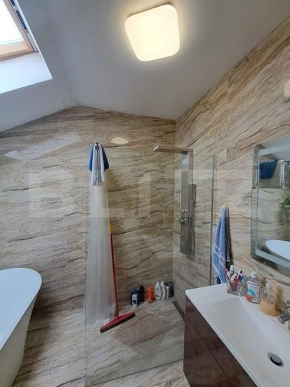 Duplex cu 4 camere cu Canalizare în Sânpetru