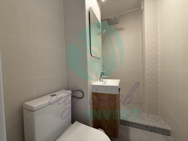 Apartament cu 4 camere decomandat, mobilat în Magheru