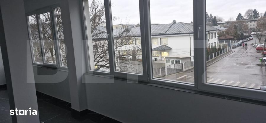 Spațiu comercial, de 100 mp, în Central