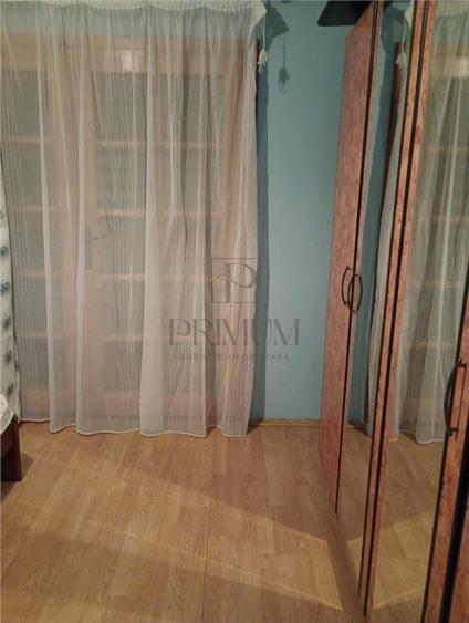 Apartament cu 3 camere decomandat în Bucovina