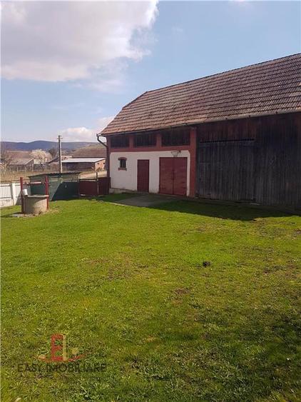 Casă cu 3 camere cu Teren 2000 Mp în Unirii