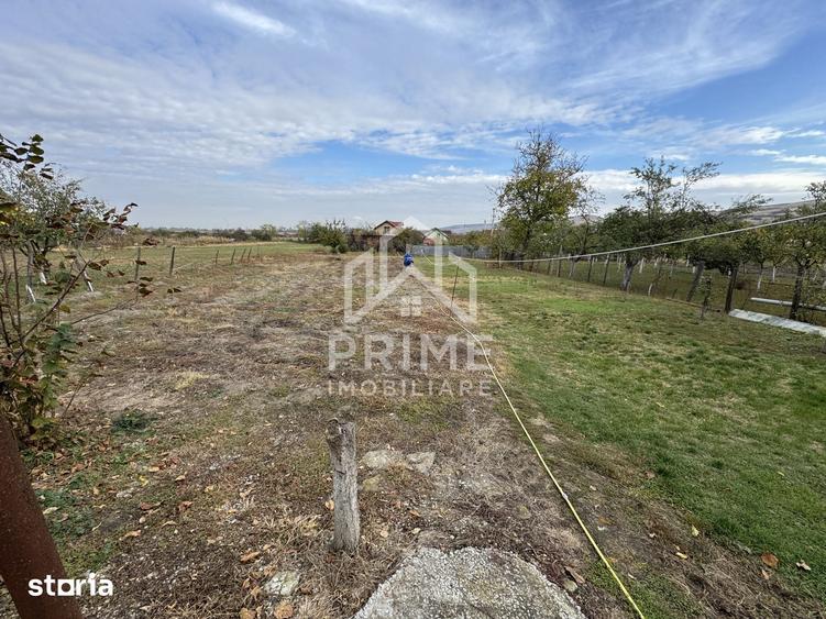Casă cu 3 camere cu Teren 2084 Mp în Sântimbru