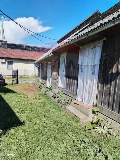 Casă cu 4 camere cu Teren 712 Mp în Călinești