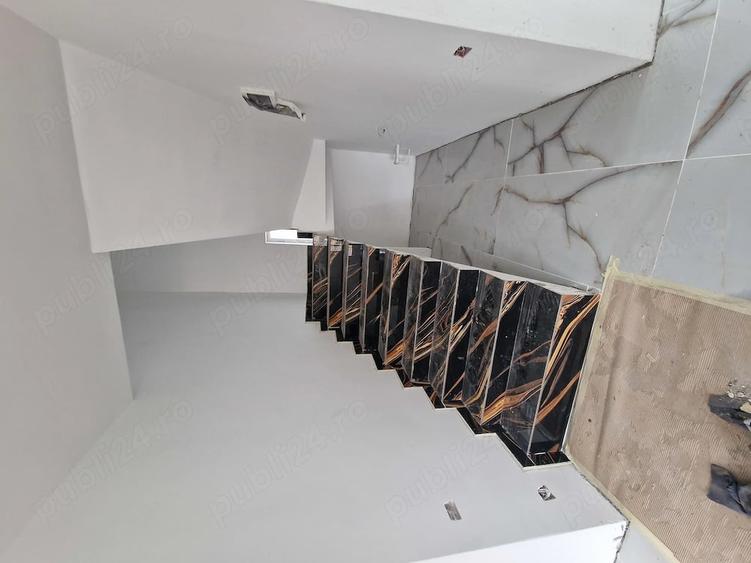Casă cu 4 camere cu Teren 500 Mp în Central