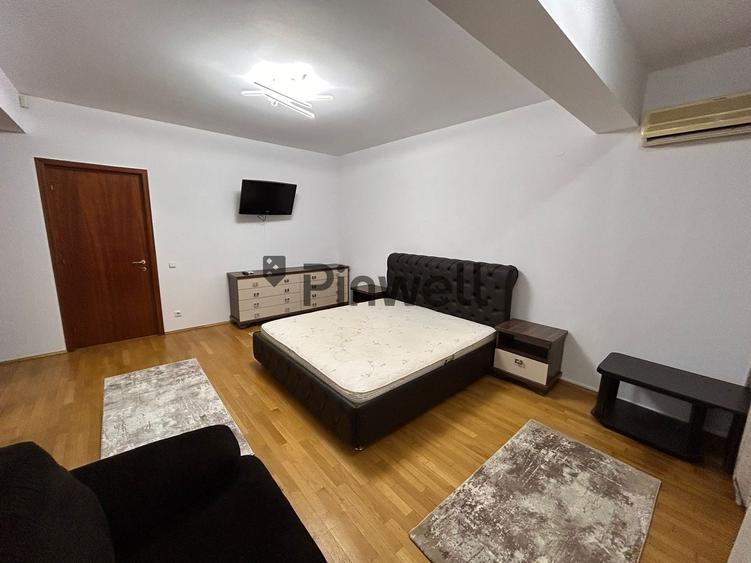 Apartament cu 4 camere decomandat, mobilat în Herăstrău