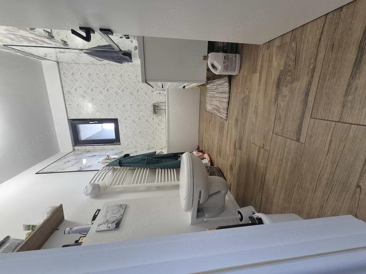 Apartament cu 2 camere decomandat în Lazu
