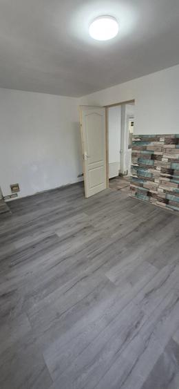 Spațiu comercial, de 45 mp, în Dumbrăvița