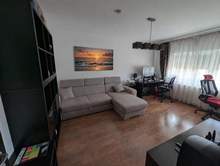 Apartament cu 2 camere decomandat, mobilat în Bucium