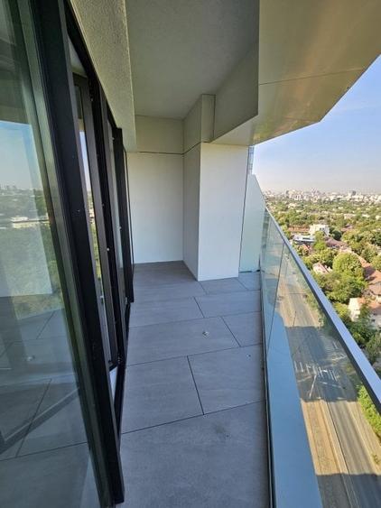 Apartament cu 3 camere semidecomandat în Floreasca