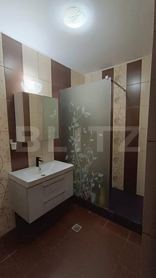 Apartament cu 2 camere semidecomandat, mobilat în Florești