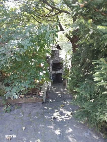 Casă cu Teren 1200 Mp în Moieciu