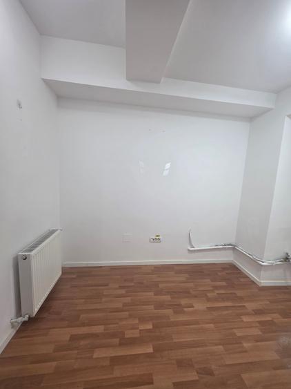 Spațiu comercial, de 56.119998931885 mp, în Trocadero