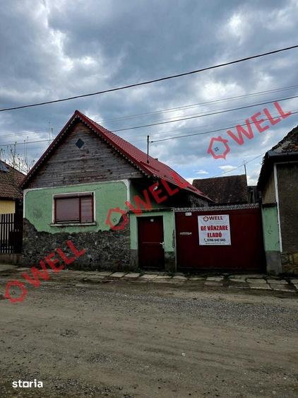 Casă cu 2 camere cu Teren 493 Mp în Central