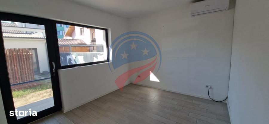Casă cu 5 camere cu Teren 360 Mp în Malu Mare