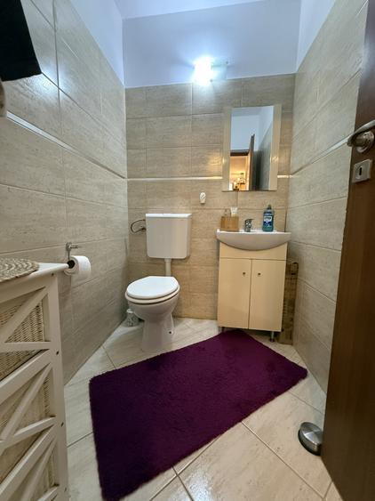 Apartament cu 3 camere decomandat, mobilat în Soarelui